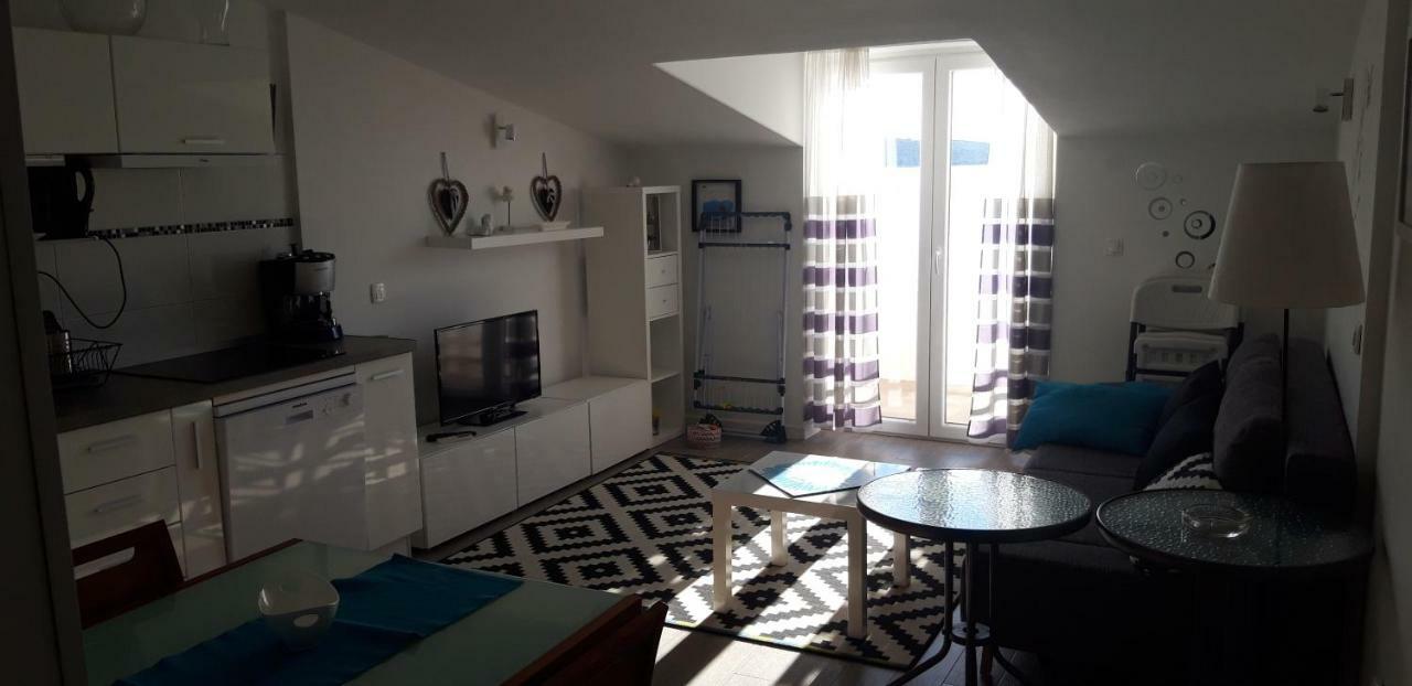Apartmani Riva Рогозница Экстерьер фото